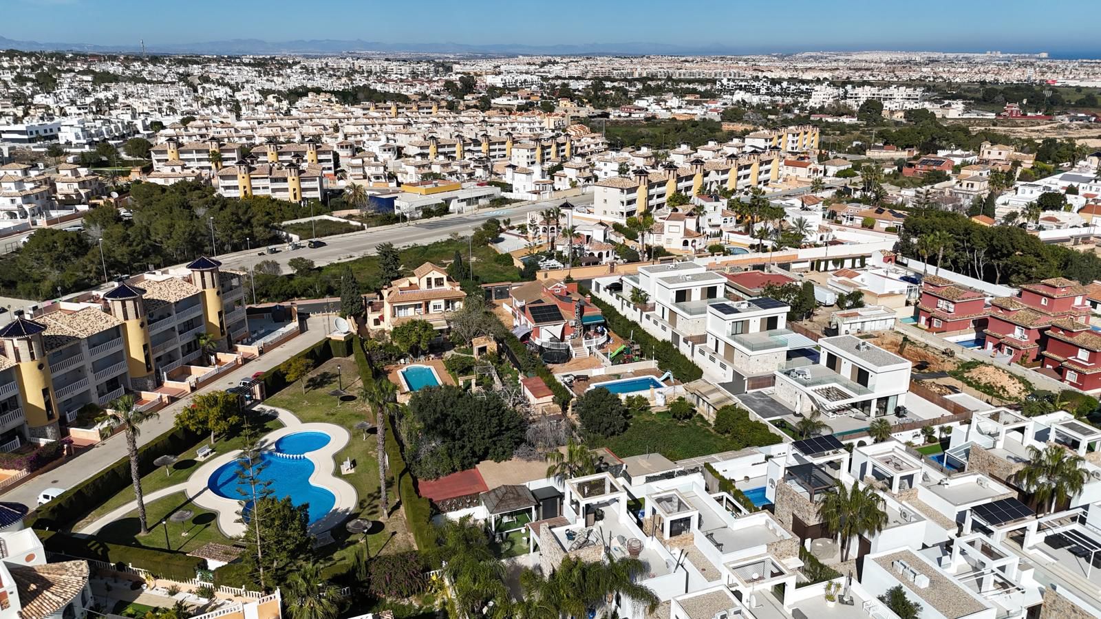 Lomas De Cabo Roig