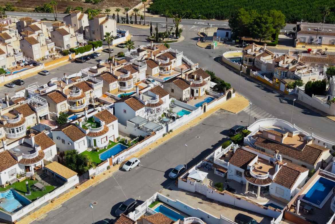 Price Reduced! Fantastic Detached Villa in San Miguel de Salinas