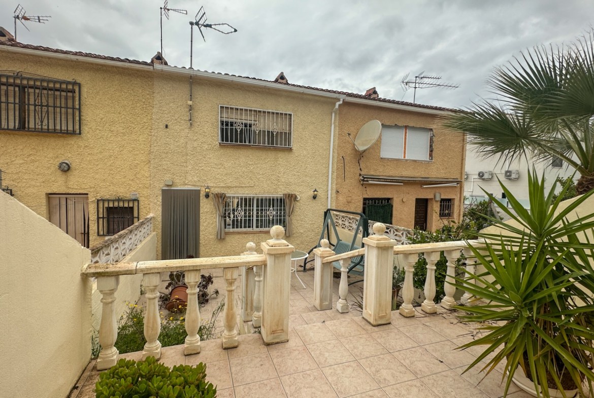 Los Balcones – Los Altos del Edén