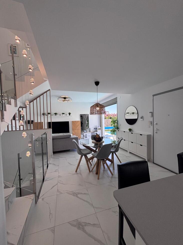 Pau 8