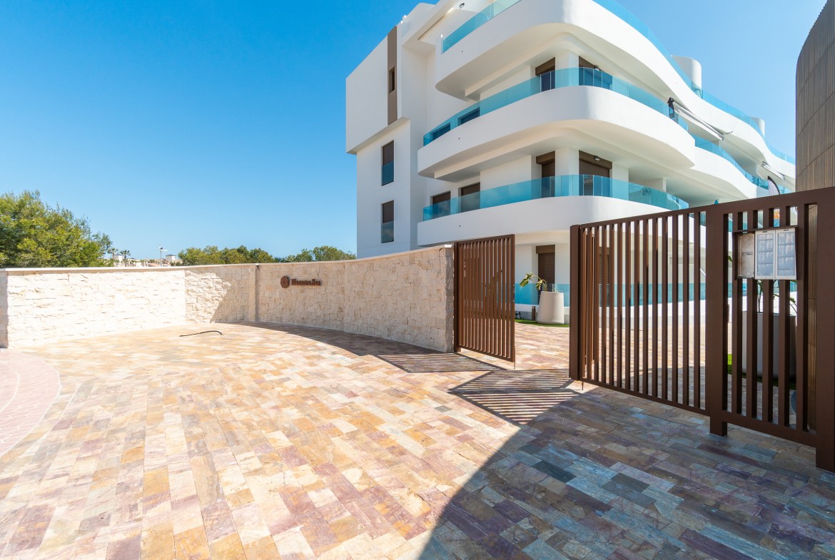 Playa Flamenca Contemporary Apartments, Close to Sea, 2-4 Bed / 2-3 Bath
