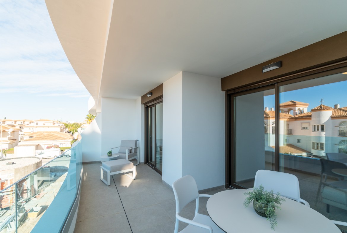 Playa Flamenca Contemporary Apartments, Close to Sea, 2-4 Bed / 2-3 Bath