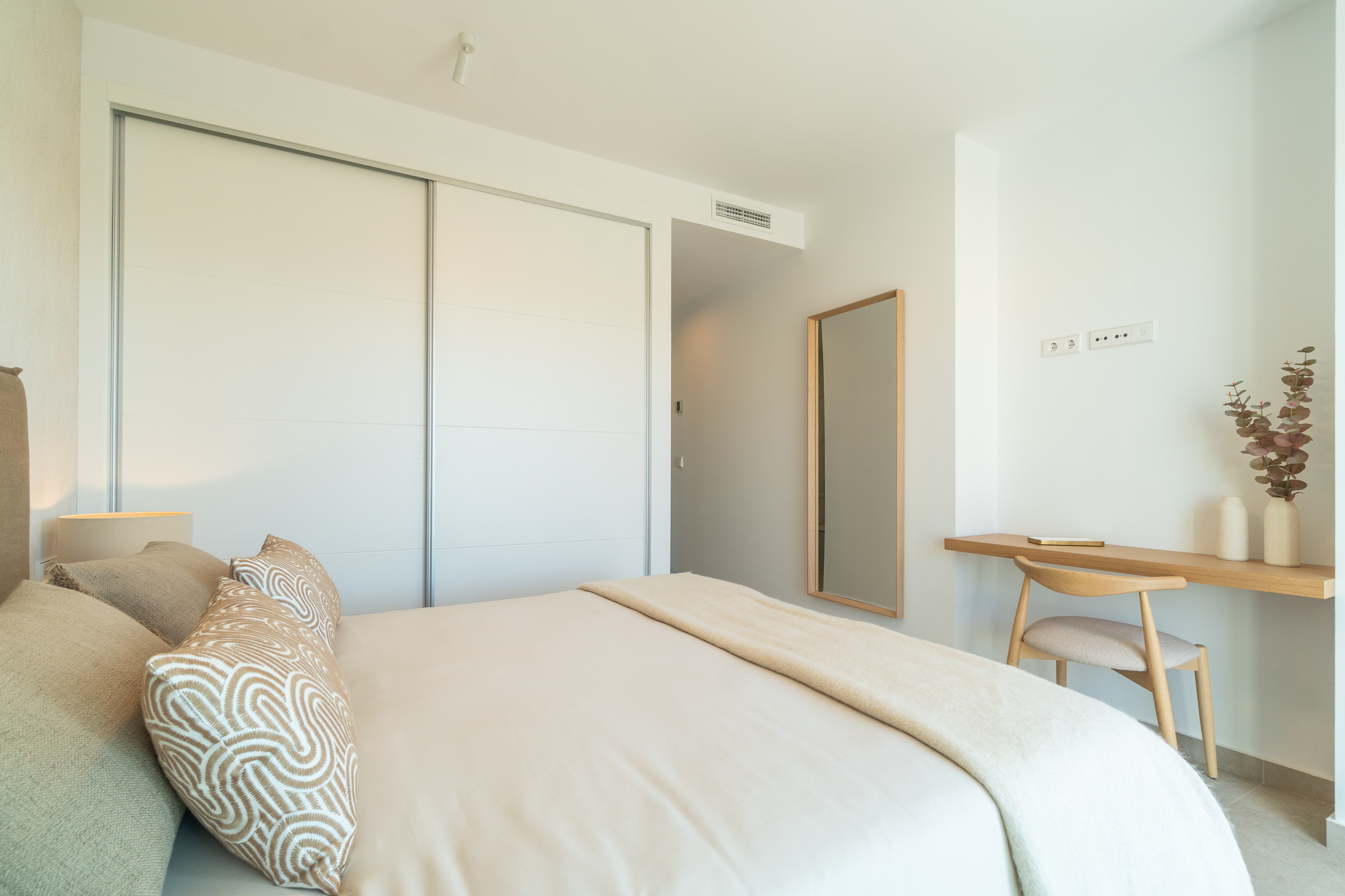 Playa Flamenca Contemporary Apartments, Close to Sea, 2-4 Bed / 2-3 Bath
