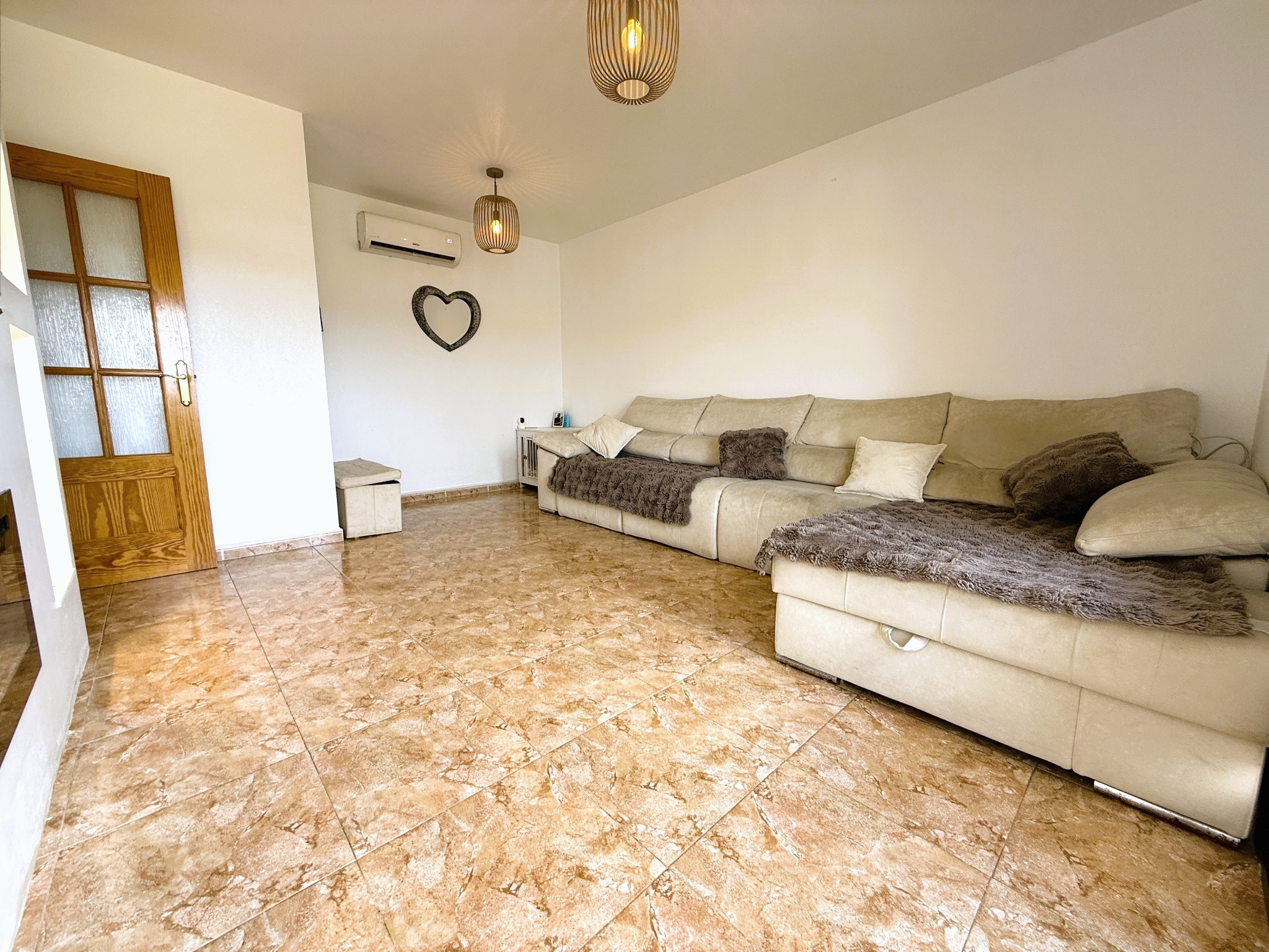 Price Reduction! Spacious 3 Bed 2 Bath Apartment