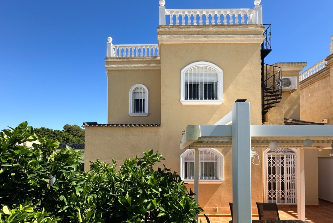 Nueva Torrevieja – Aguas Nuevas