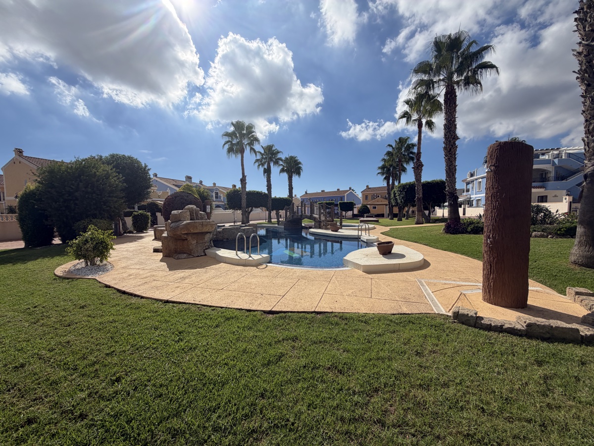 Lomas De Cabo Roig