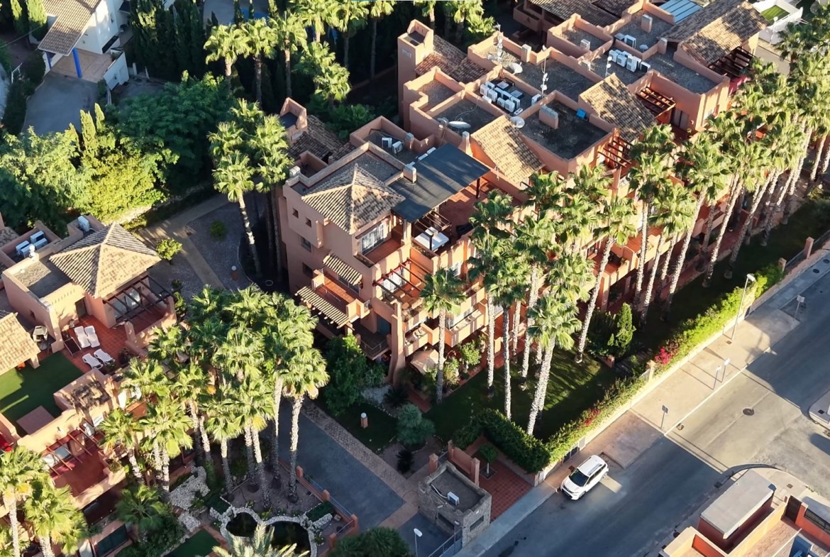 Prime Investment Opportunity: Below Market Value -Ground Floor Corner Apartment, Villamartin