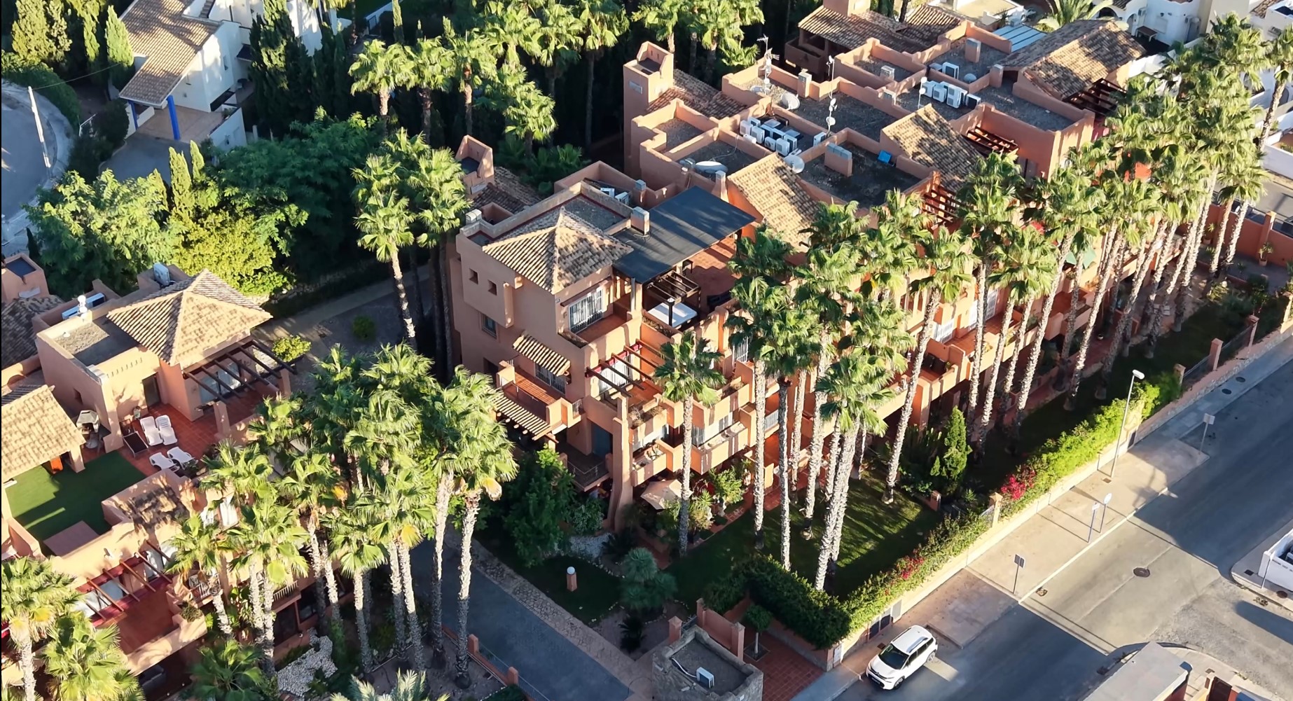 Prime Investment Opportunity: Below Market Value -Ground Floor Corner Apartment, Villamartin