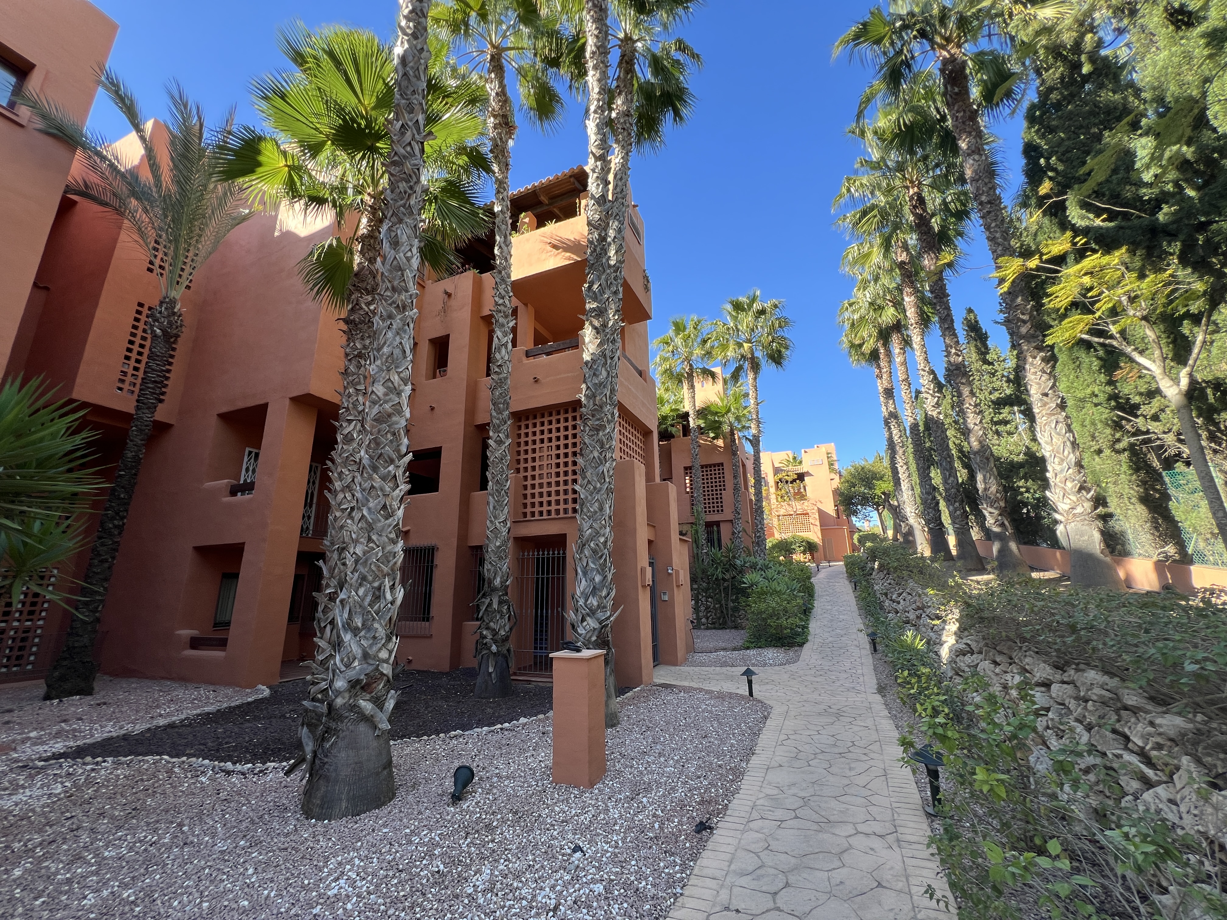 Prime Investment Opportunity: Below Market Value -Ground Floor Corner Apartment, Villamartin