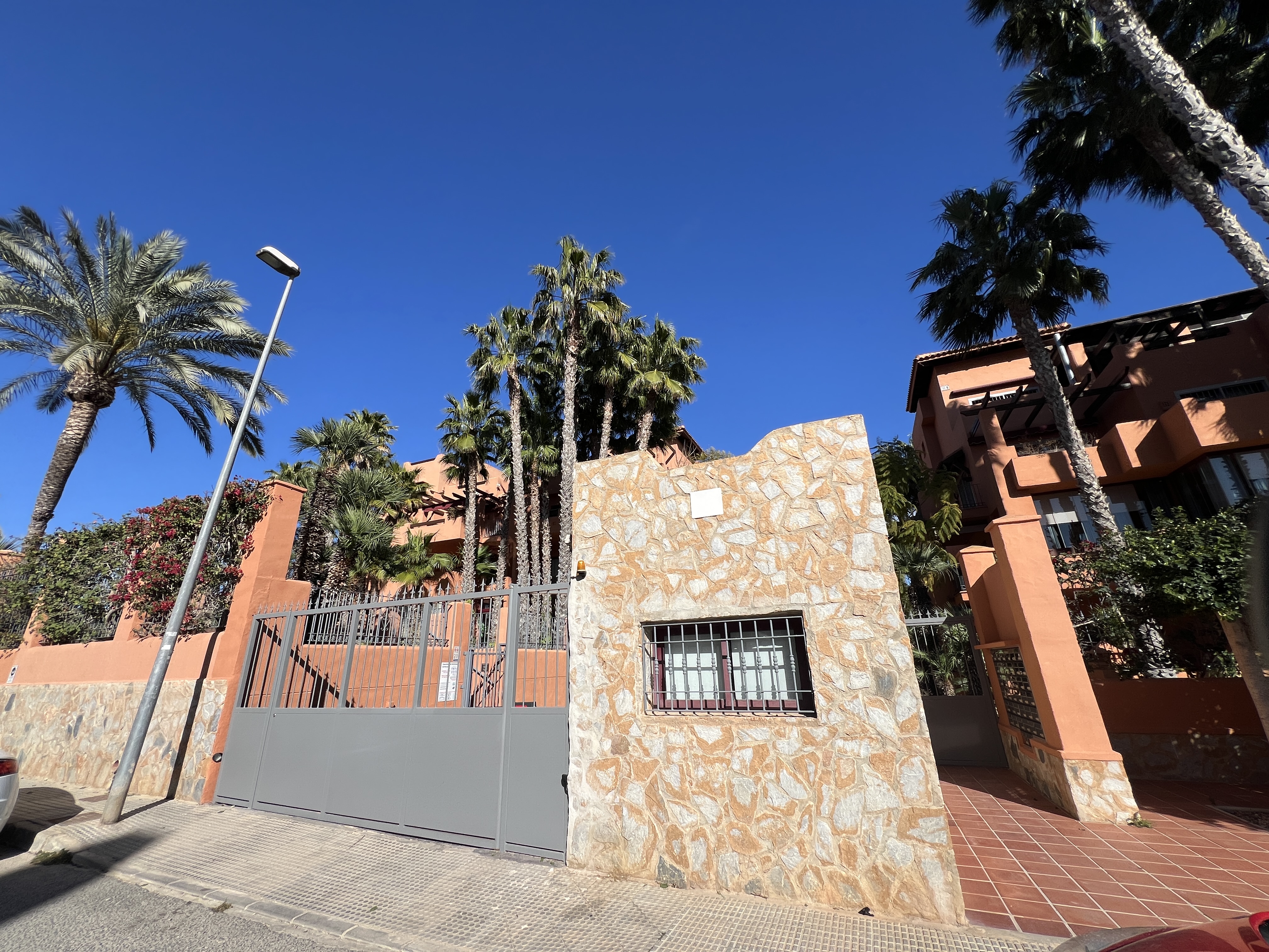 Prime Investment Opportunity: Below Market Value -Ground Floor Corner Apartment, Villamartin