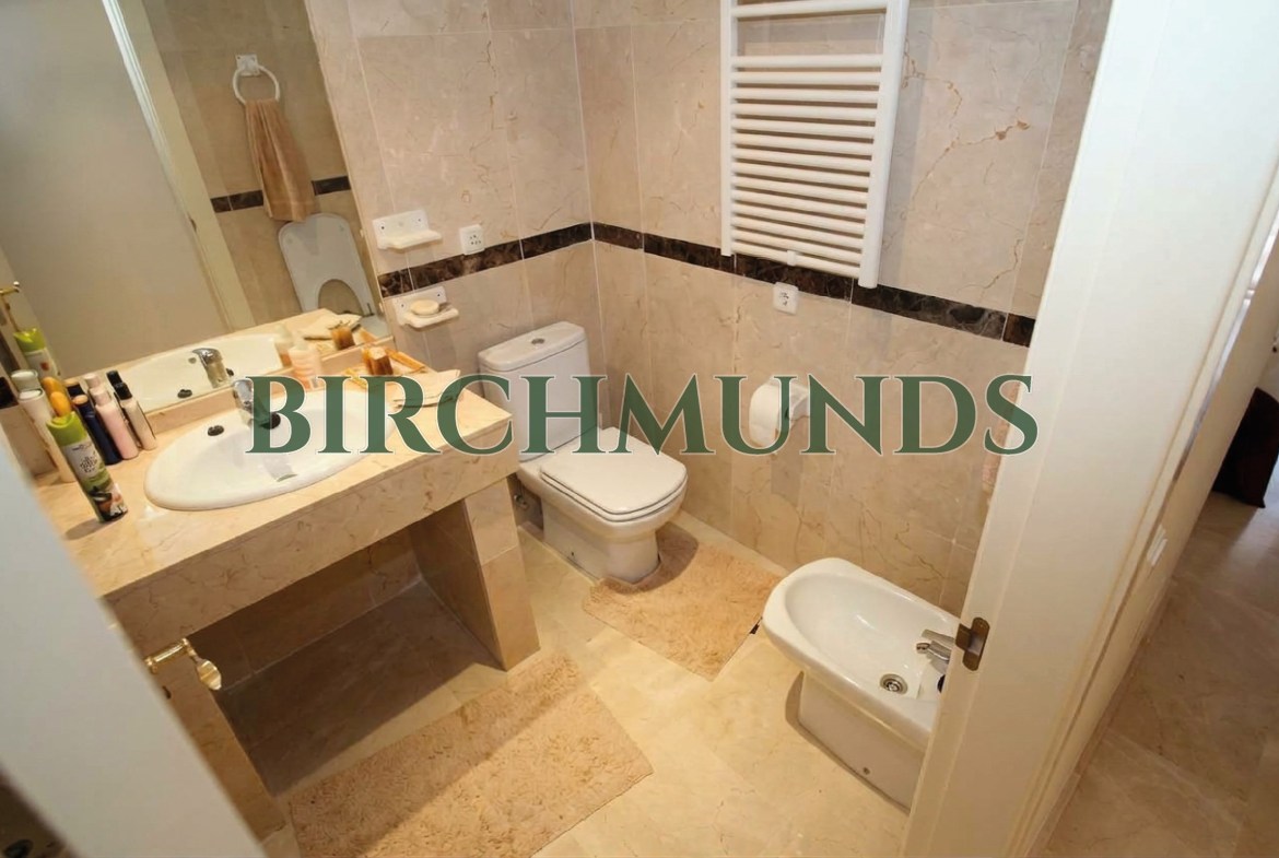Prime Investment Opportunity: Below Market Value -Ground Floor Corner Apartment, Villamartin