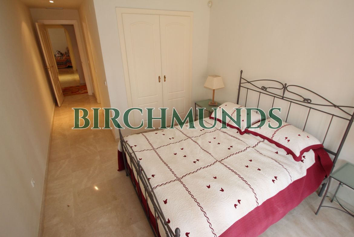 Prime Investment Opportunity: Below Market Value -Ground Floor Corner Apartment, Villamartin