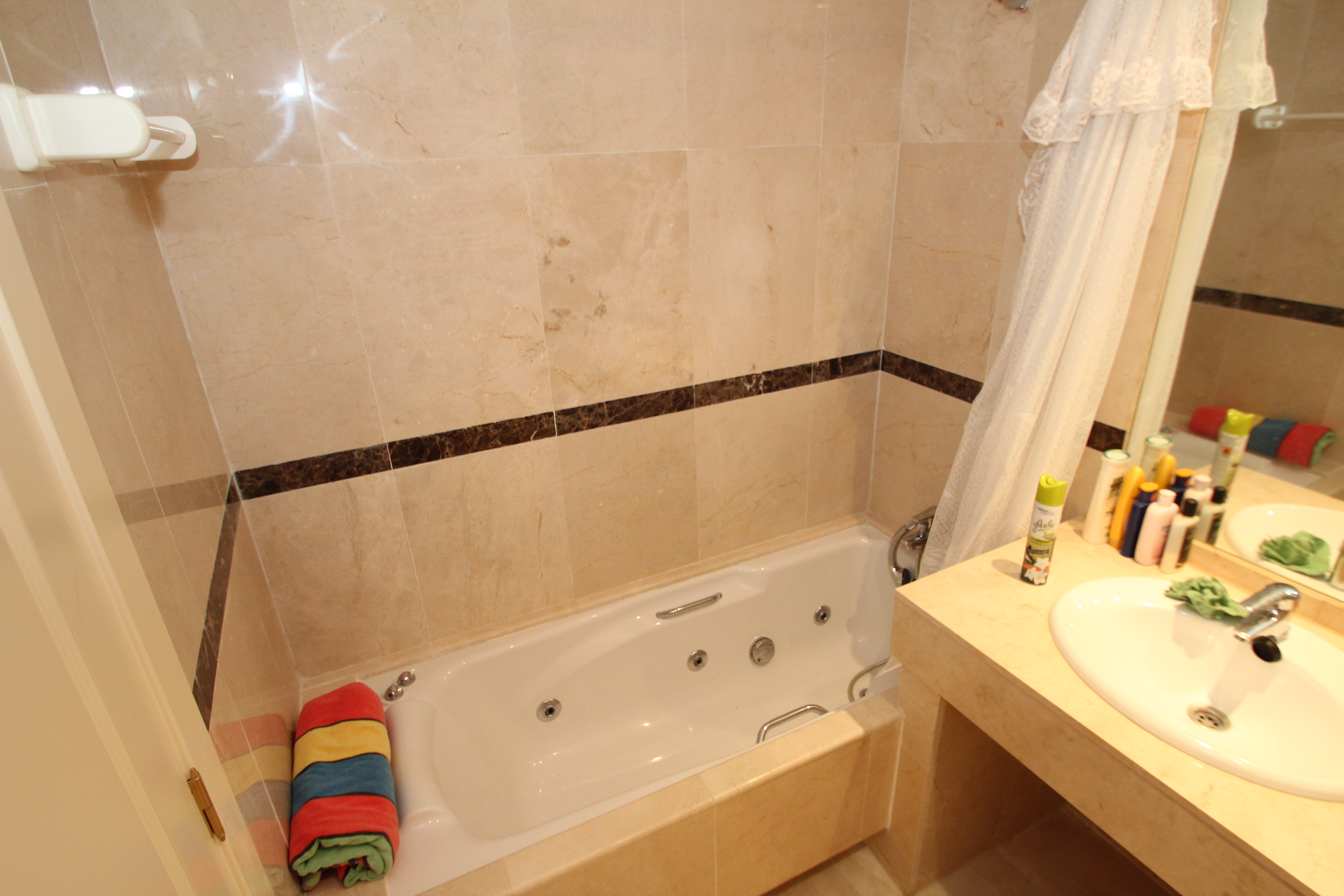 Prime Investment Opportunity: Below Market Value -Ground Floor Corner Apartment, Villamartin