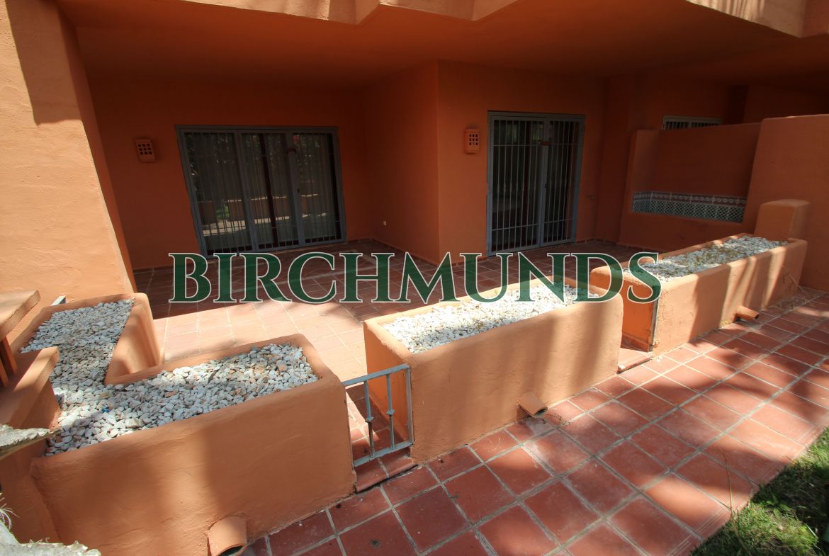 Prime Investment Opportunity: Below Market Value -Ground Floor Corner Apartment, Villamartin