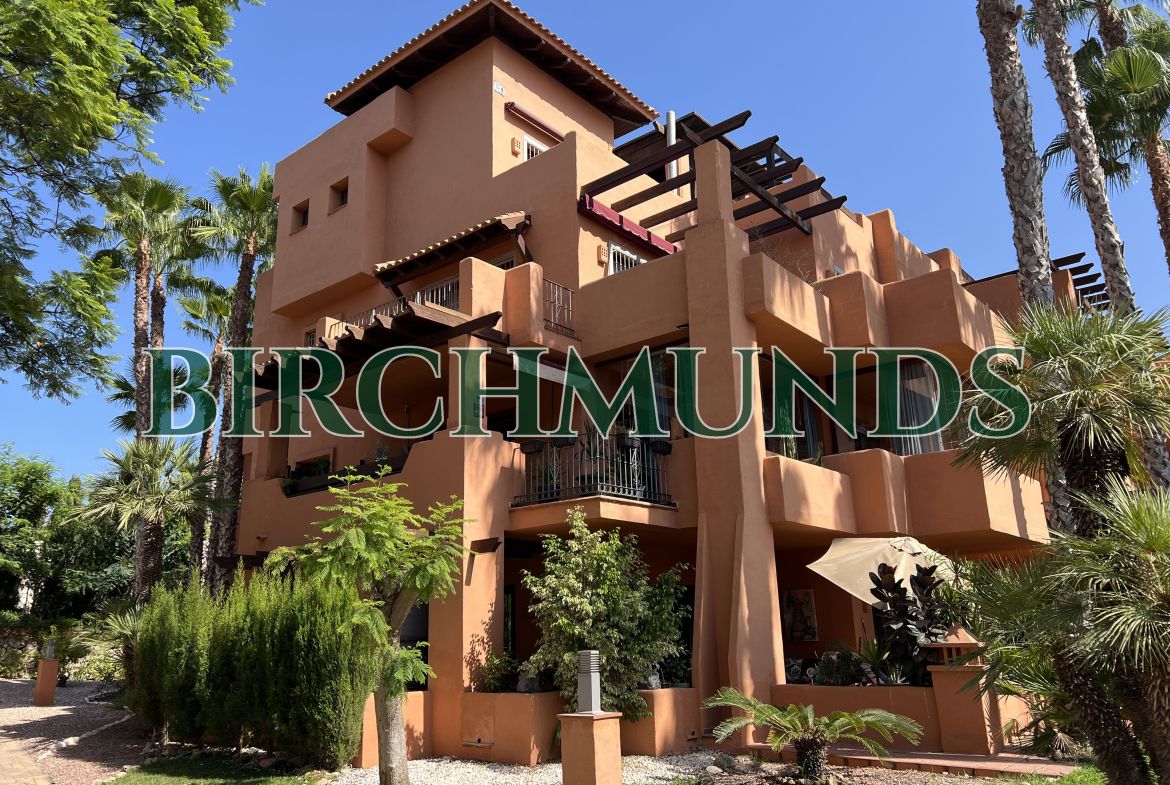 Prime Investment Opportunity: Below Market Value -Ground Floor Corner Apartment, Villamartin