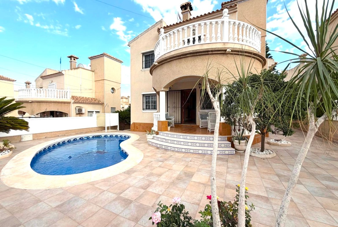 Villamartín-Las Filipinas