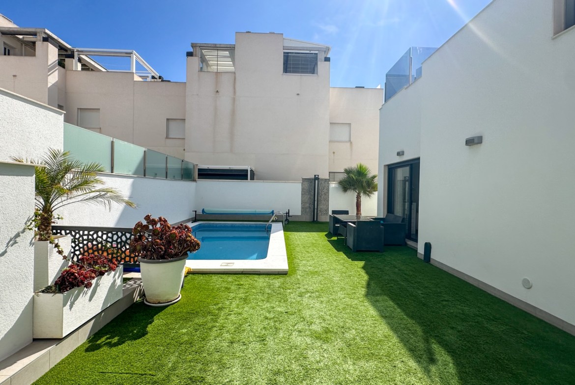 Nueva Torrevieja – Aguas Nuevas
